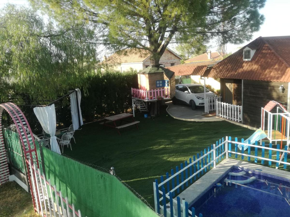 Bungalow Perotonar Ideal Para Familia Con Ninos La Puebla de Cazalla Extérieur photo